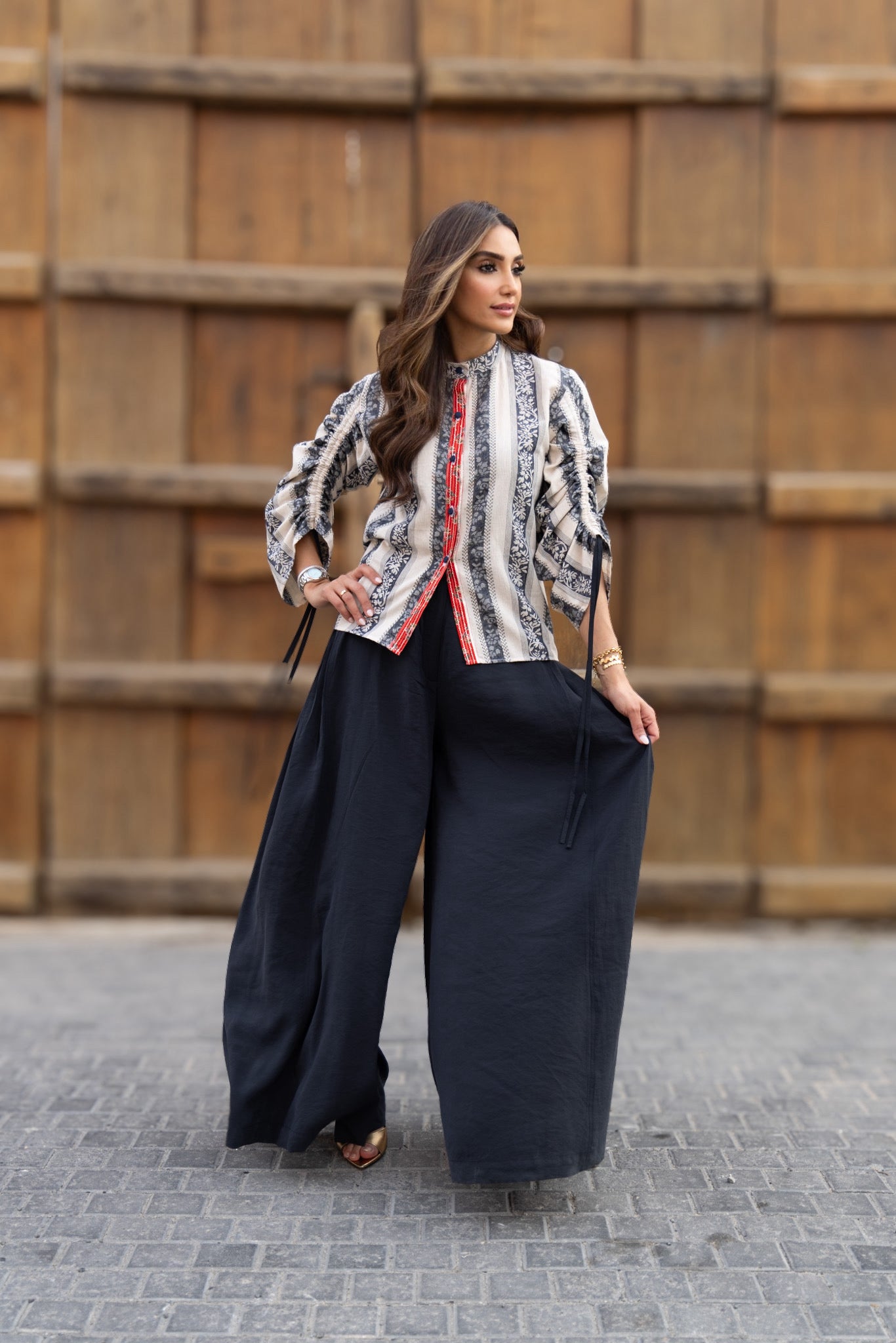 Skirt-style trousers